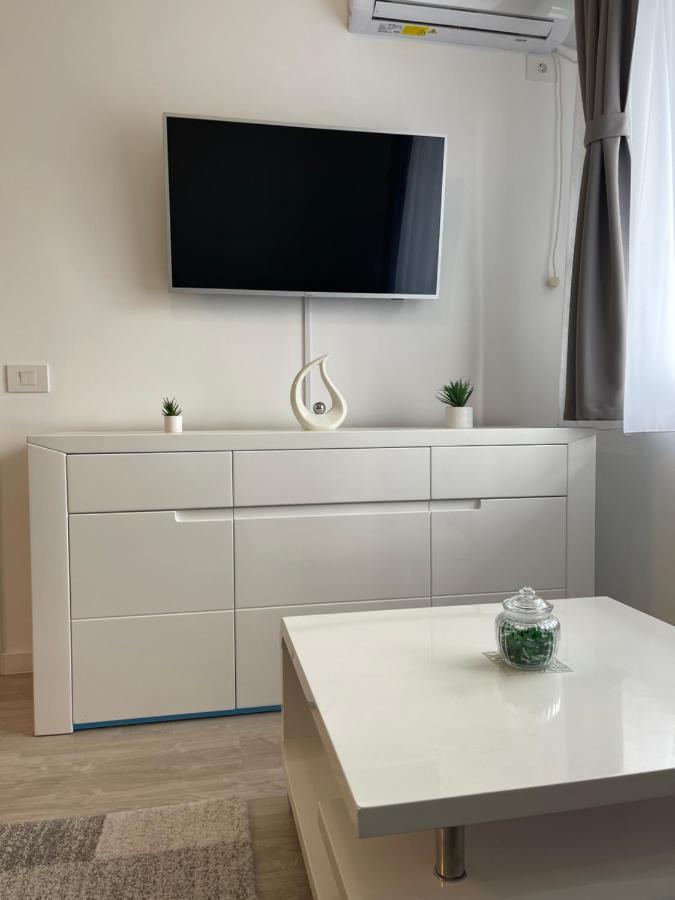 Phoenix Luxury Apartment Oradea Eksteriør bilde