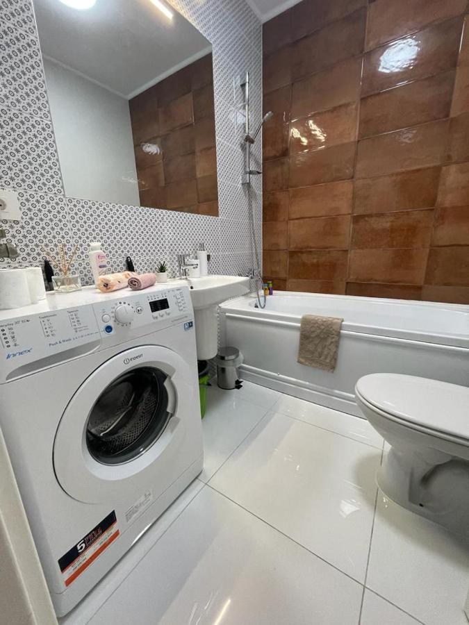Phoenix Luxury Apartment Oradea Eksteriør bilde