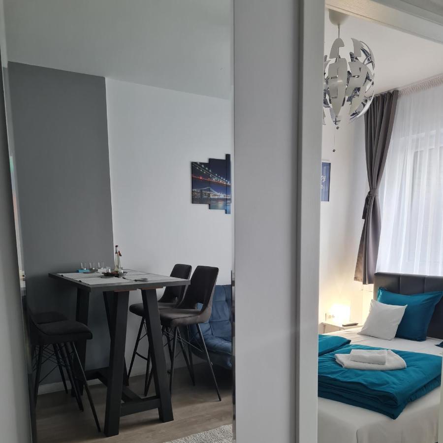 Phoenix Luxury Apartment Oradea Eksteriør bilde